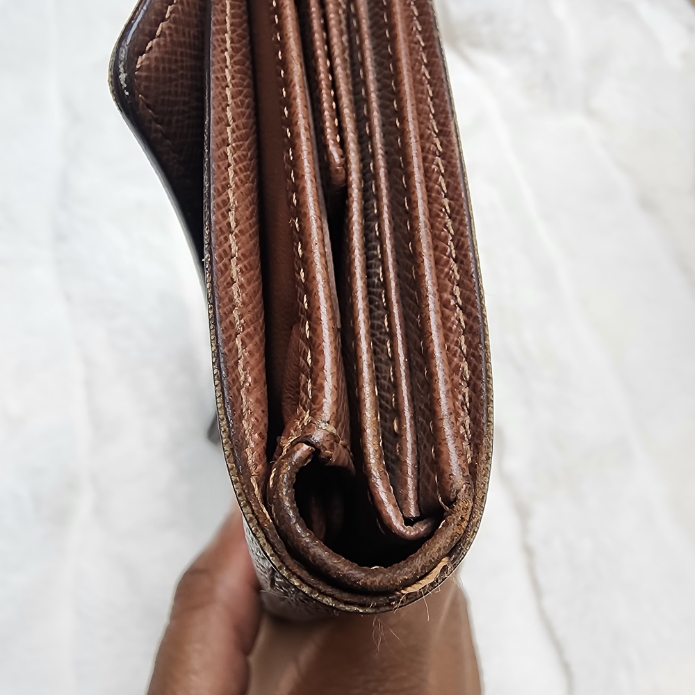 Louis Vuitton Monogram Wallet - Picture 5 of 16